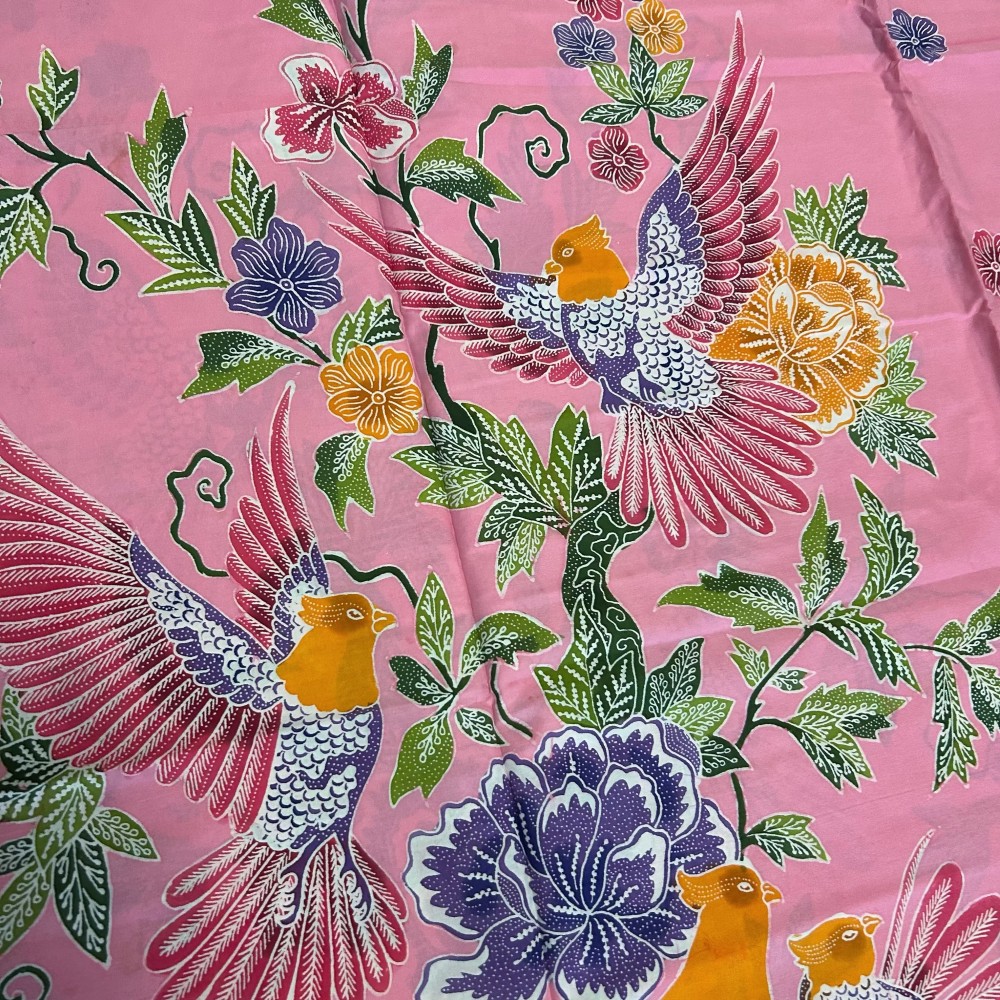 Birds gathered on Trees - Pink Birds gathered on Trees - Pink