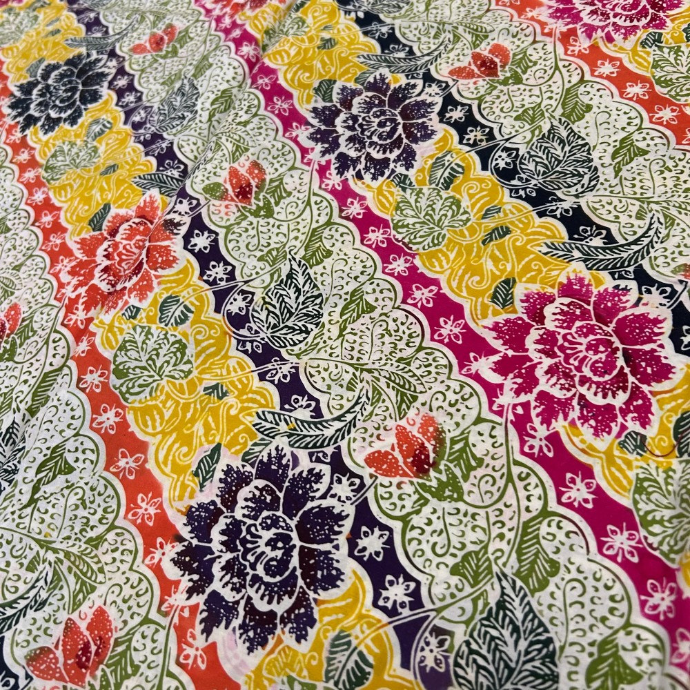 Flowers & Leaves in Diagonal - Yellow